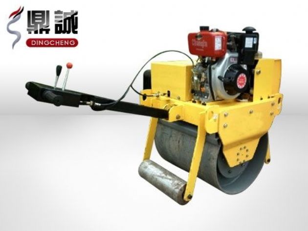 點擊查看詳細信息<br>標題：重型手扶式單鋼輪壓路機 閱讀次數：14040