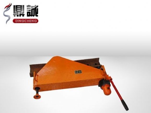 點擊查看詳細信息<br>標題：垂直液壓彎軌機 閱讀次數：4832