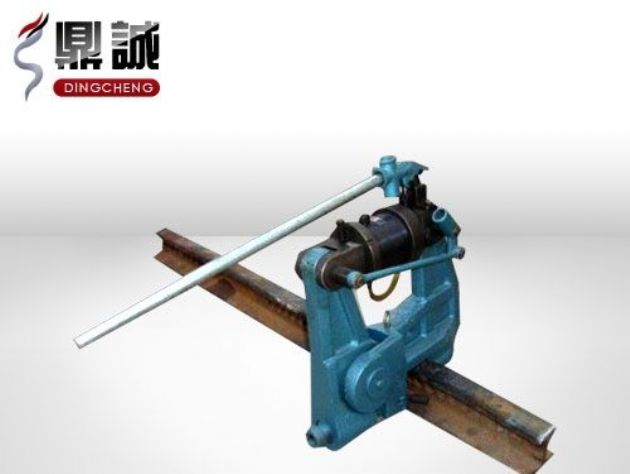 點(diǎn)擊查看詳細(xì)信息<br>標(biāo)題：液壓鋼軌擠孔機(jī) 閱讀次數(shù)：4884